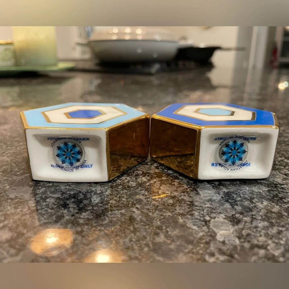 NWT Jonathan Alder Newport salt & pepper set.